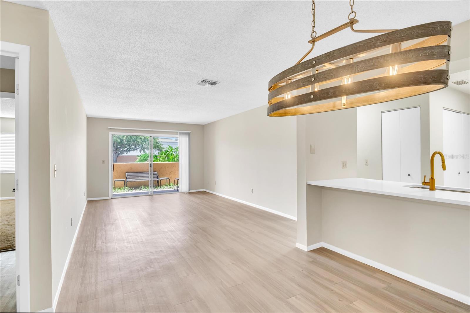 OXFORD SQUARE CONDO - Residential