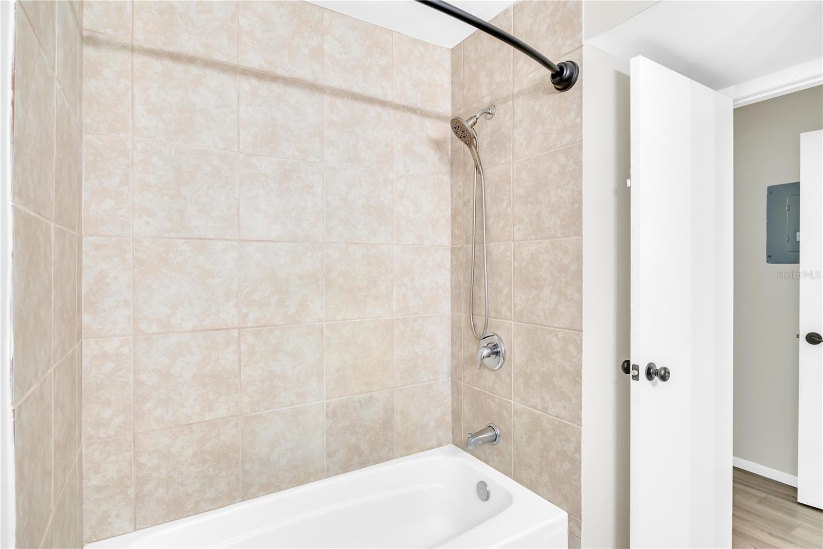 OXFORD SQUARE CONDO - Residential