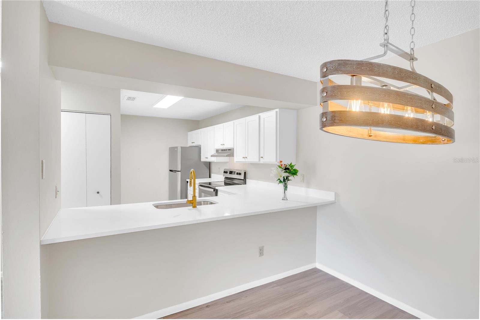 OXFORD SQUARE CONDO - Residential