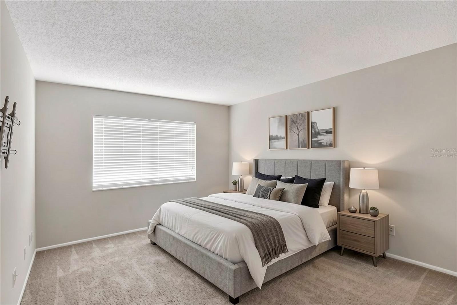OXFORD SQUARE CONDO - Residential