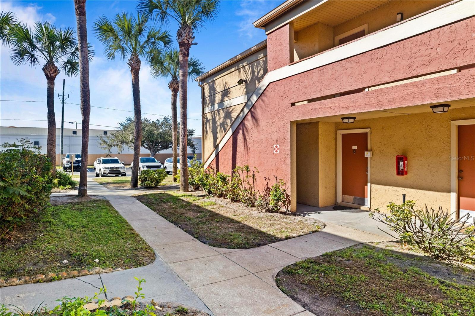 OXFORD SQUARE CONDO - Residential