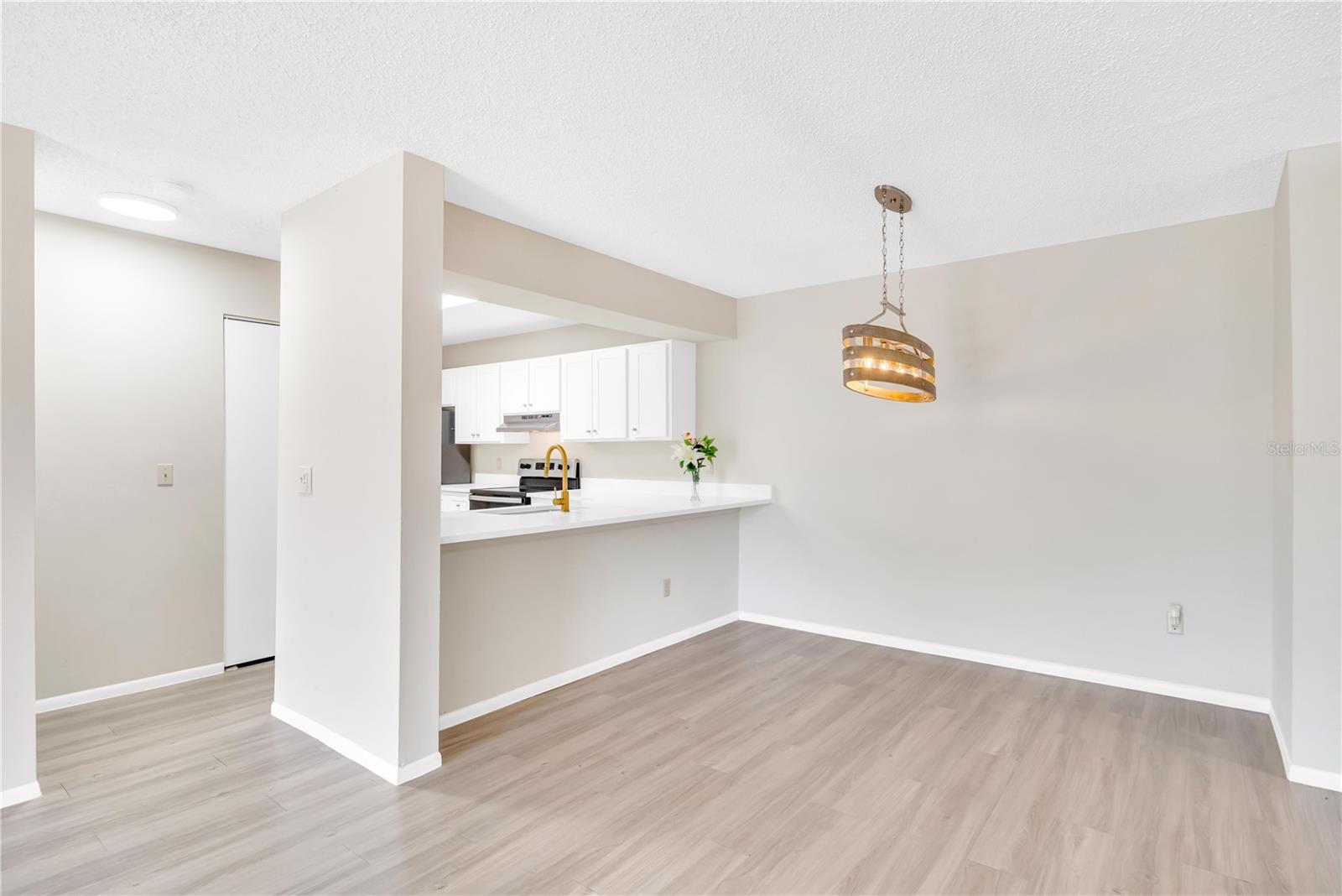 OXFORD SQUARE CONDO - Residential