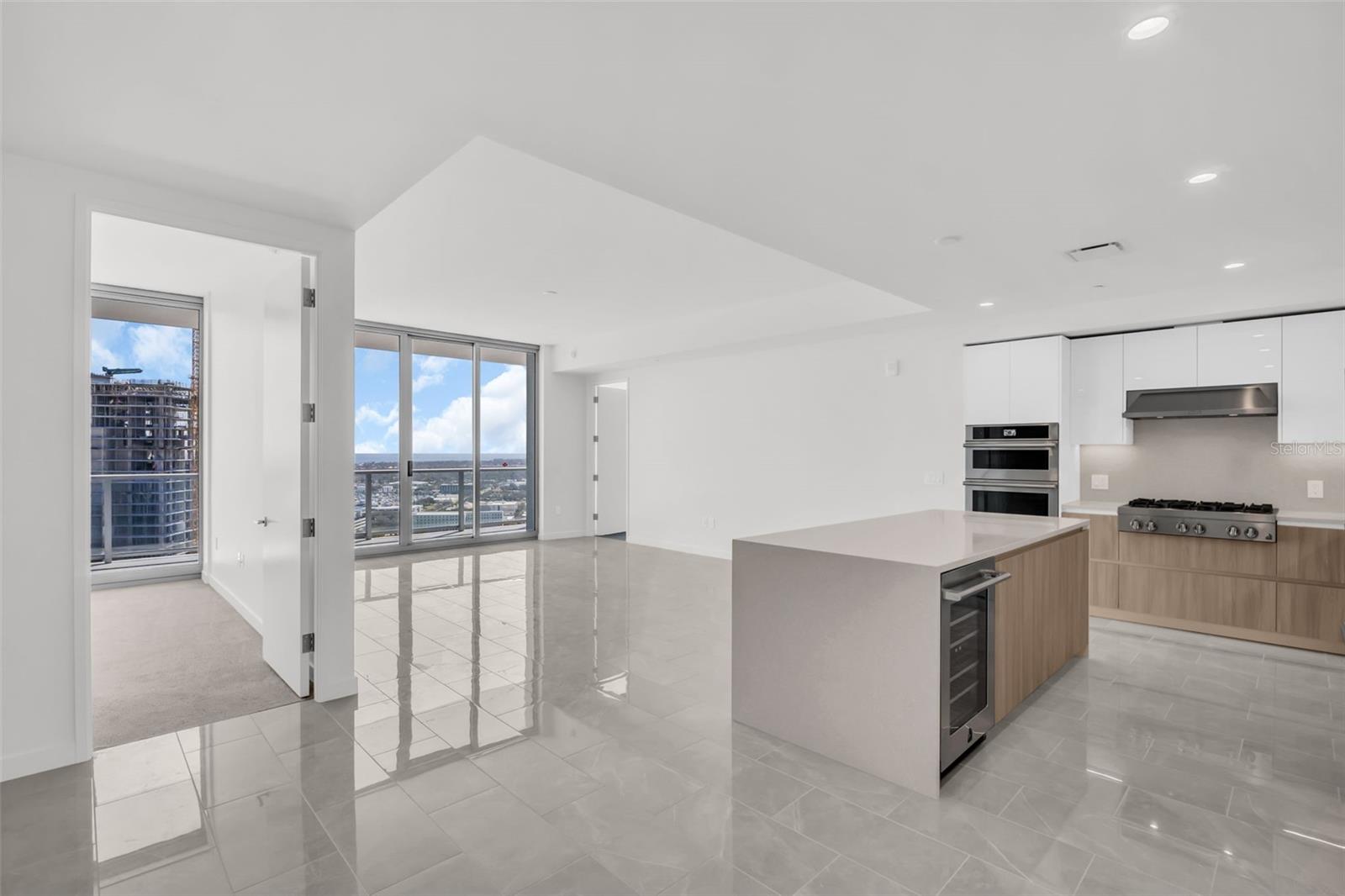 400 CENTRAL - Residential Lease