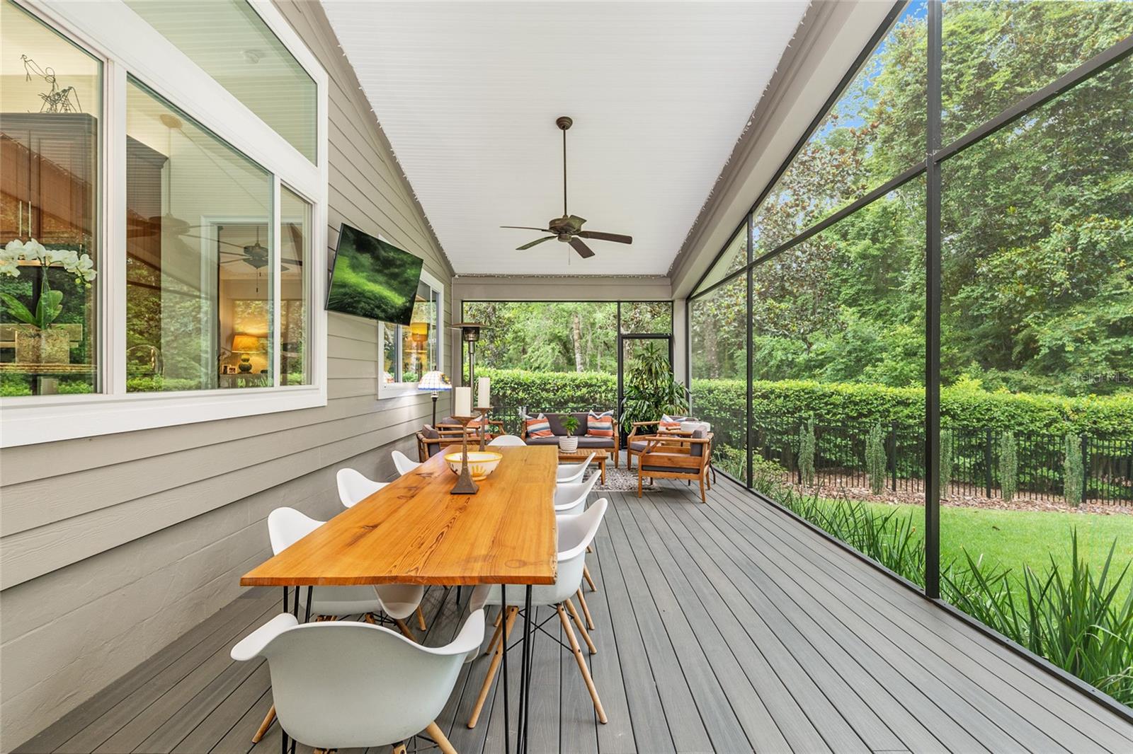 COLONY PARK - Residential