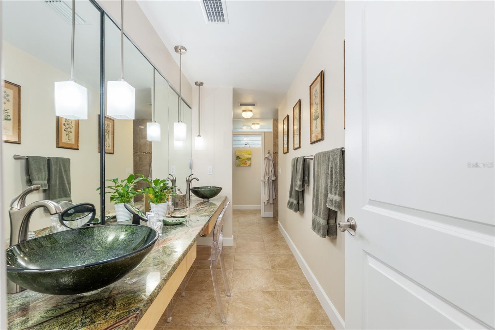 COLONY PARK - Residential