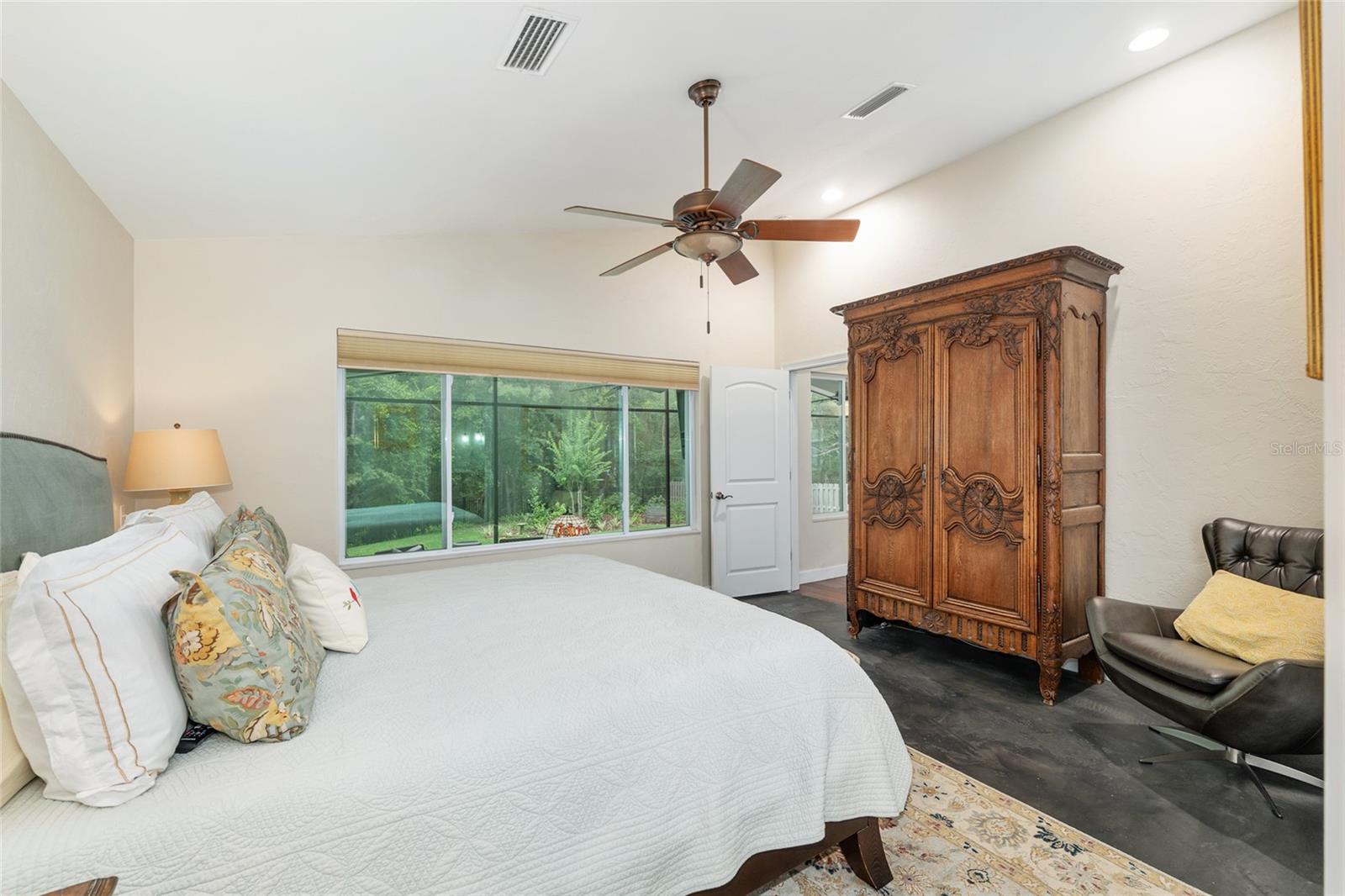 COLONY PARK - Residential