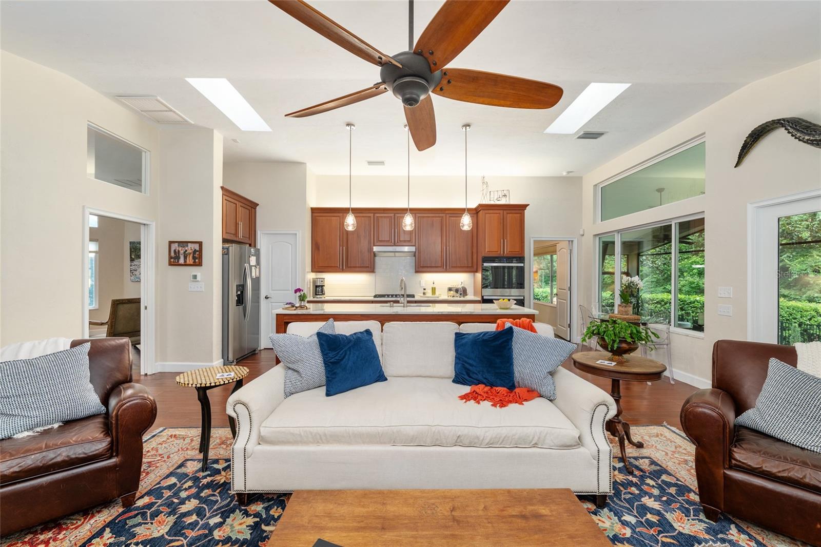 COLONY PARK - Residential