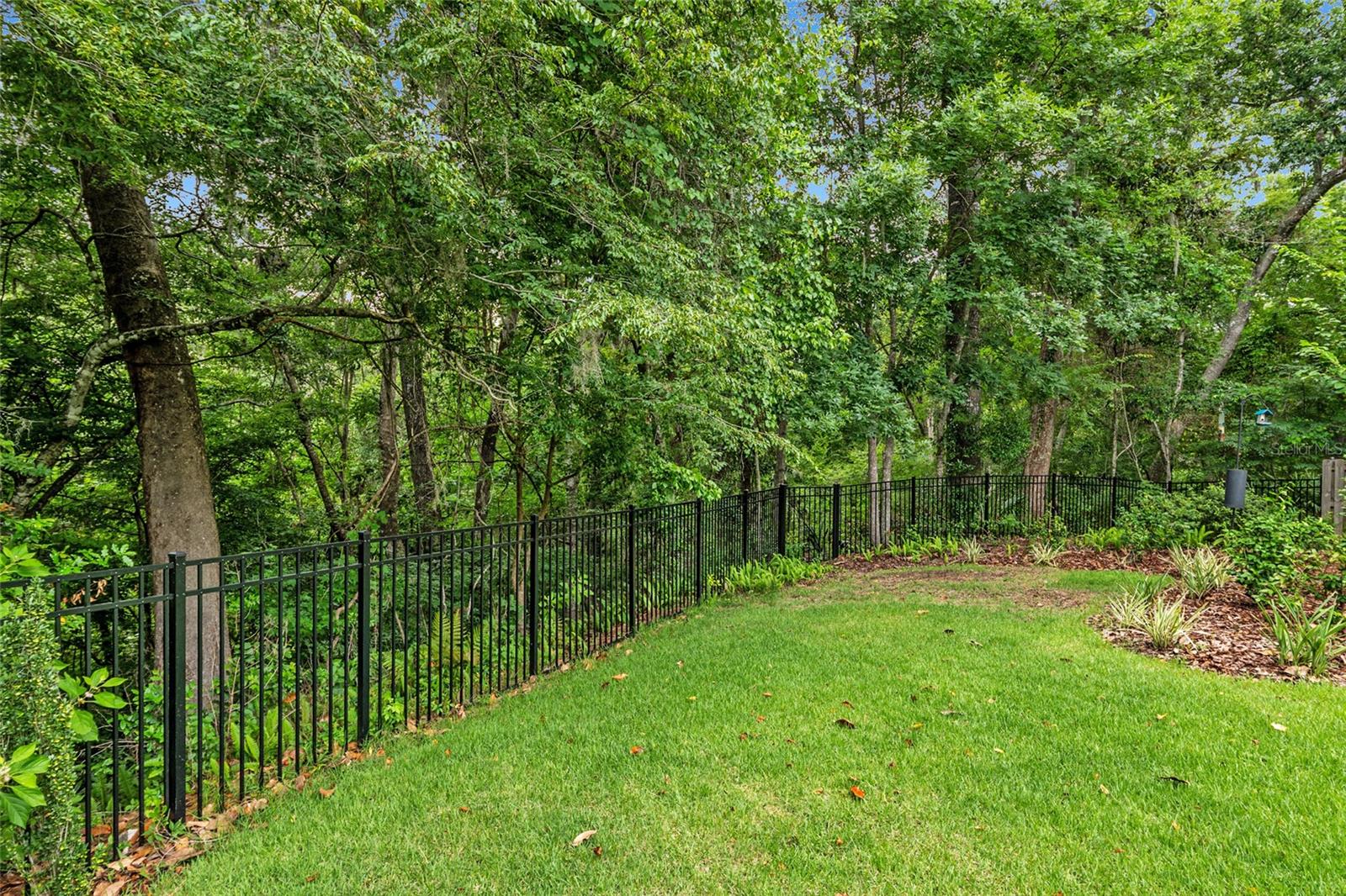 COLONY PARK - Residential