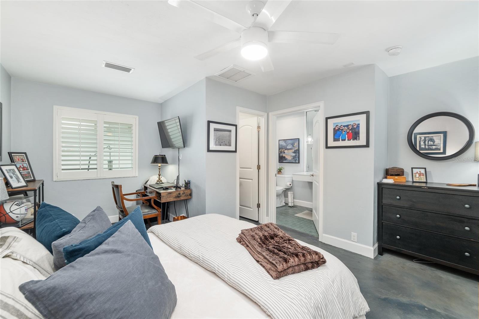 COLONY PARK - Residential