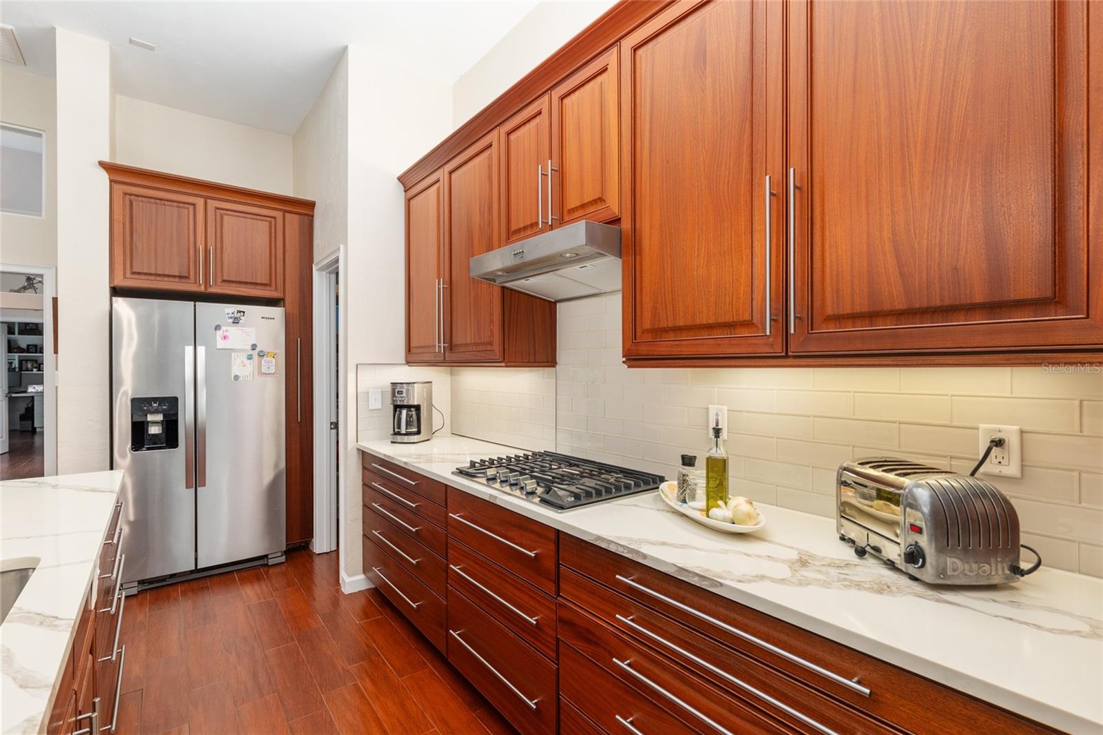 COLONY PARK - Residential