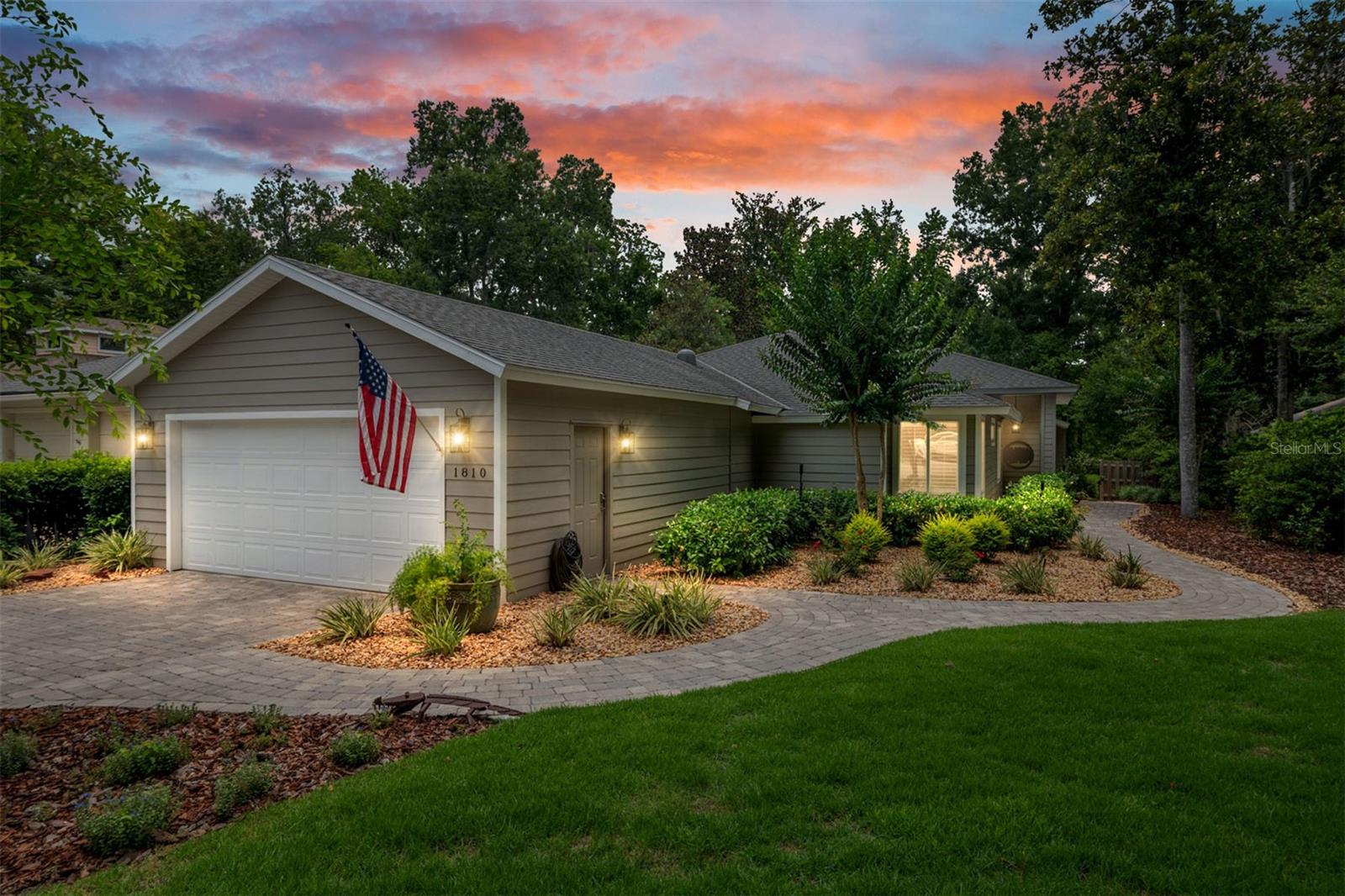 COLONY PARK - Residential