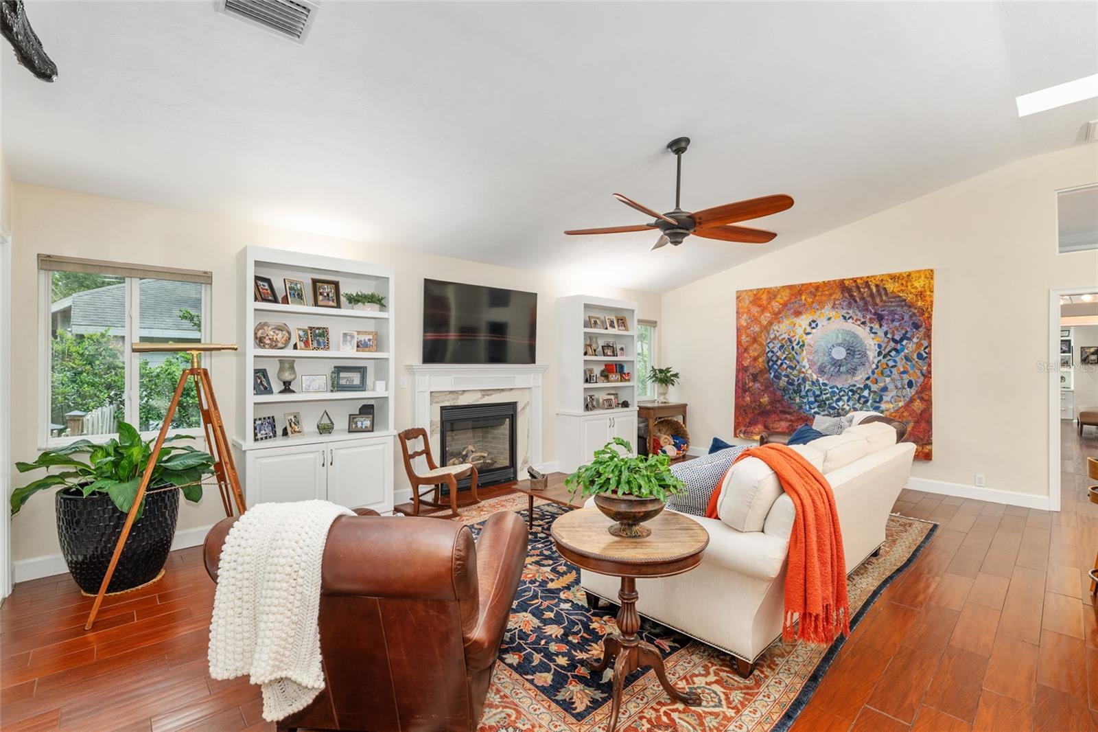 COLONY PARK - Residential