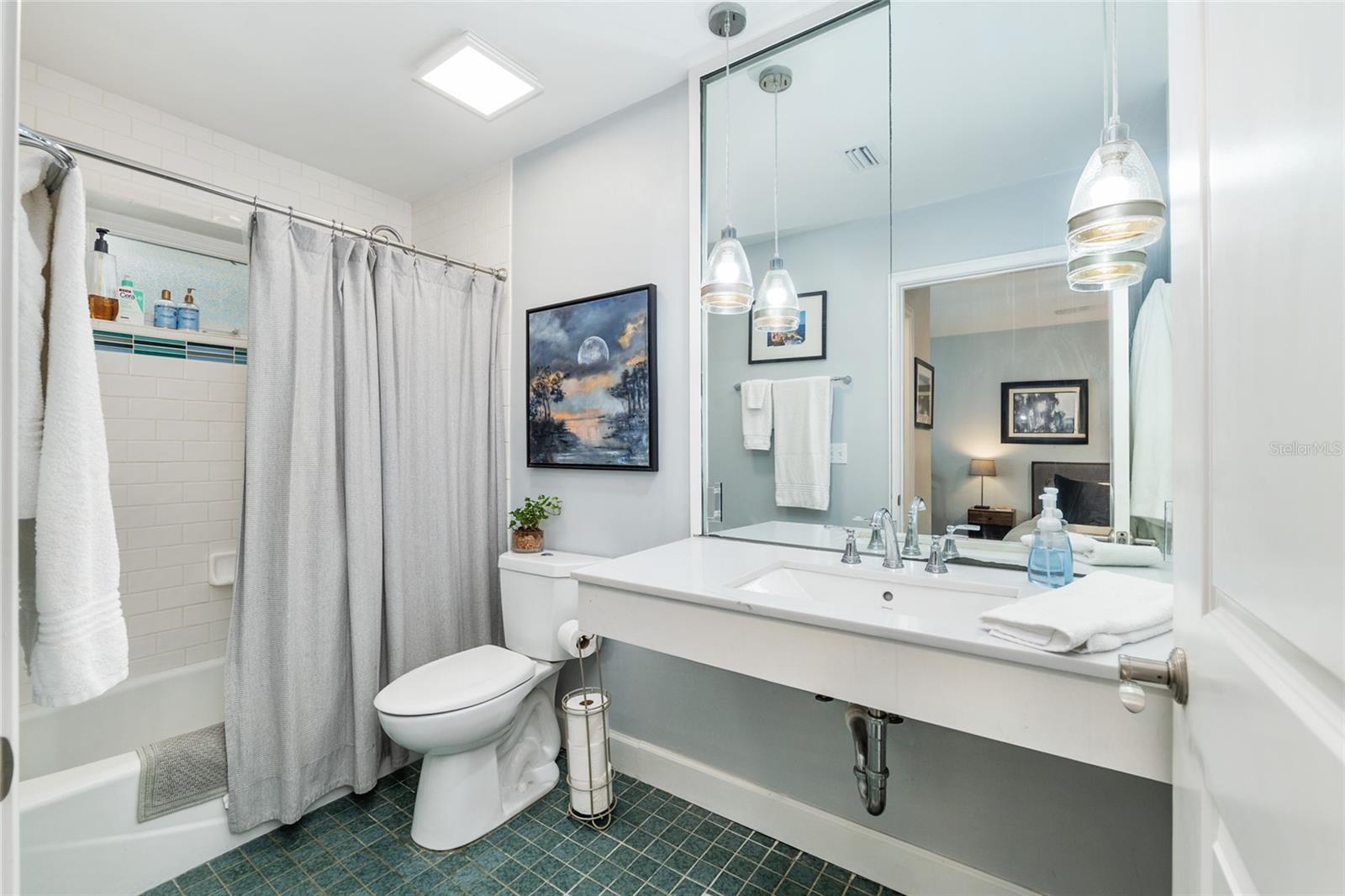 COLONY PARK - Residential