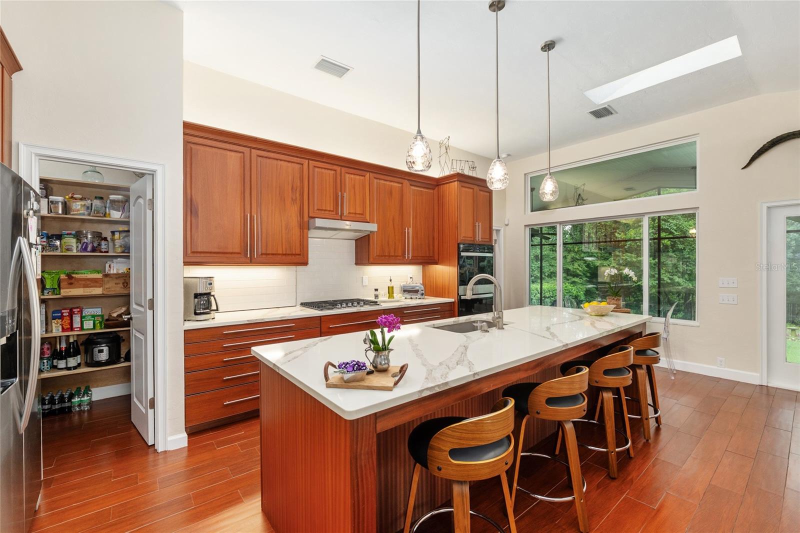 COLONY PARK - Residential