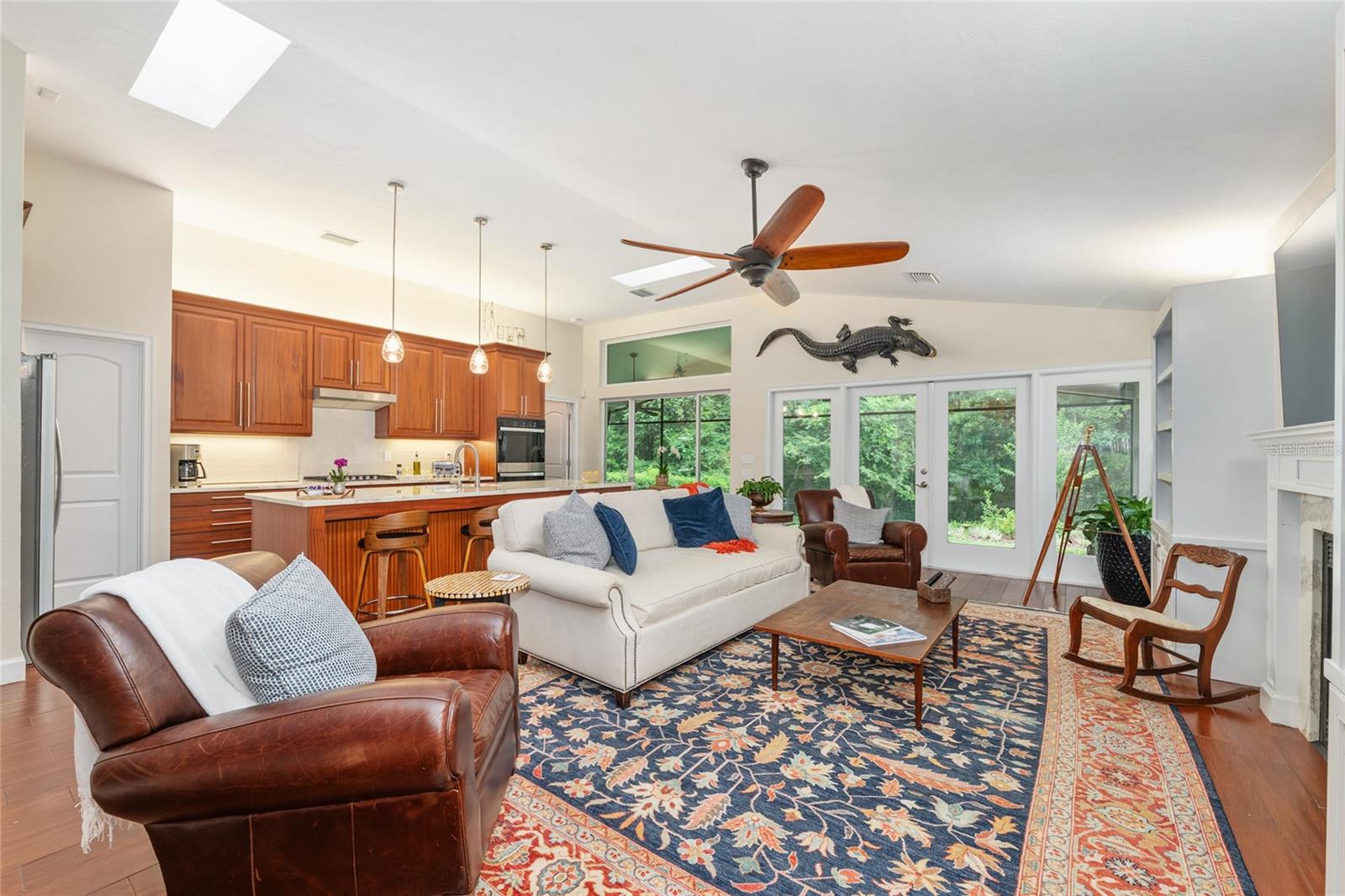 COLONY PARK - Residential