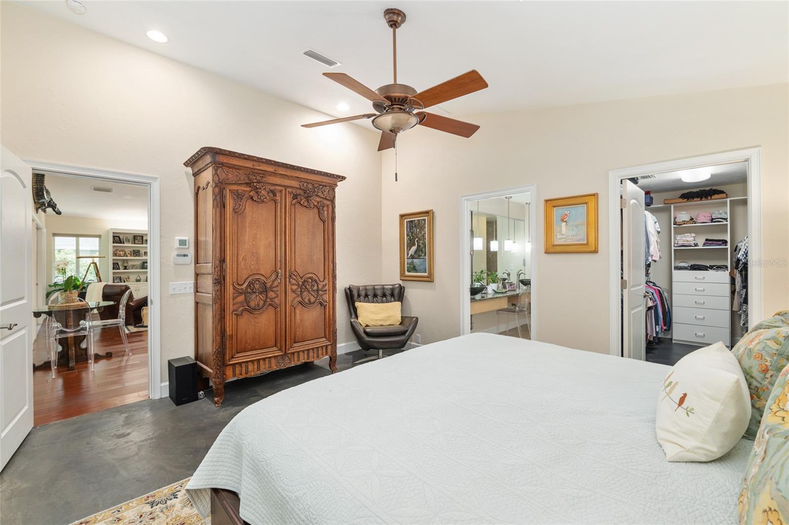 COLONY PARK - Residential