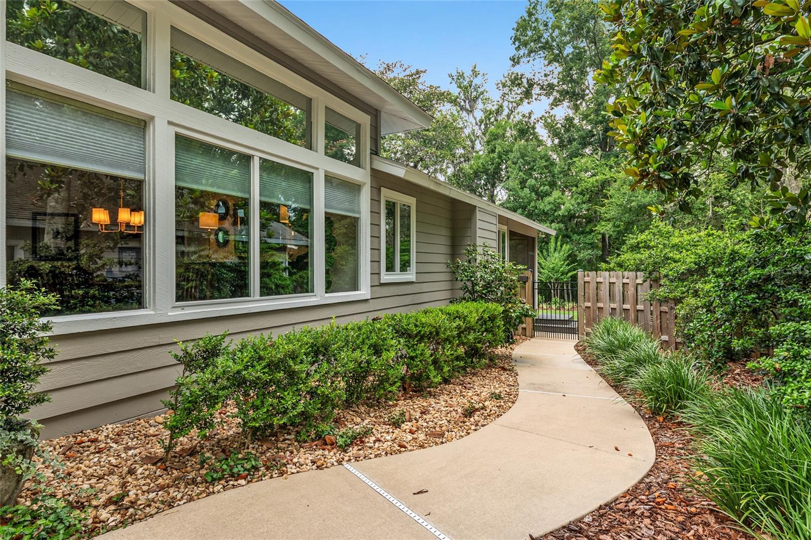 COLONY PARK - Residential