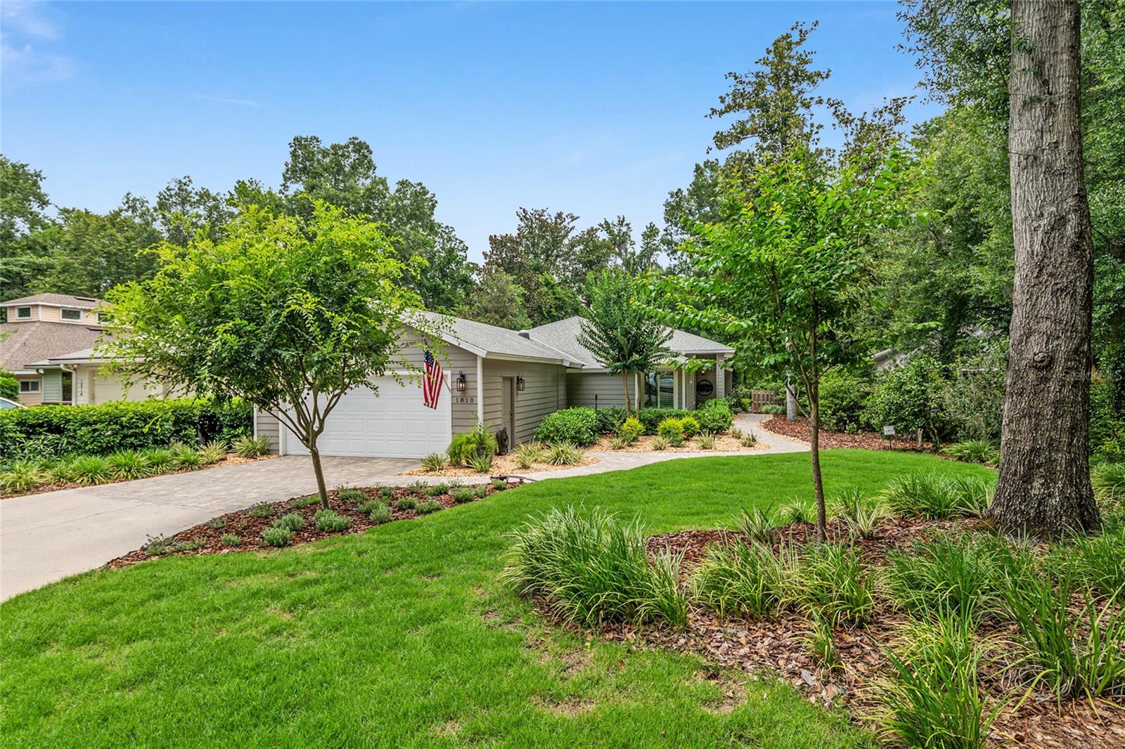 COLONY PARK - Residential