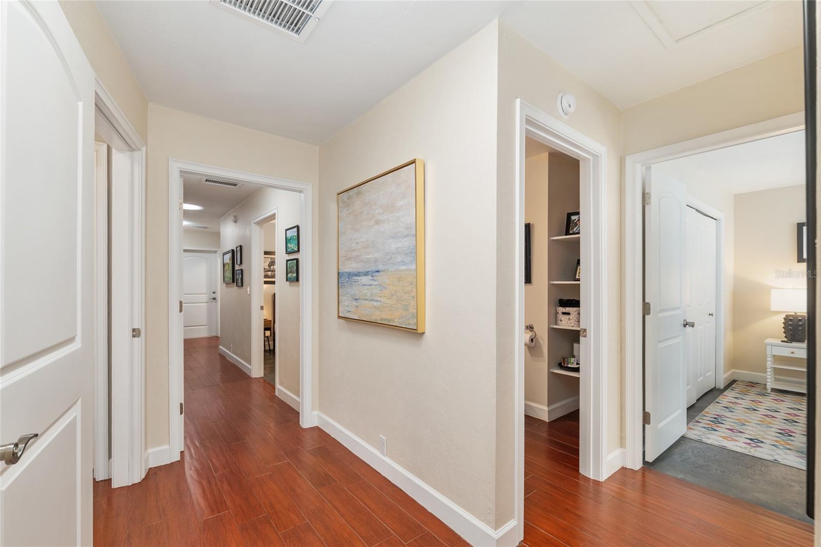 COLONY PARK - Residential