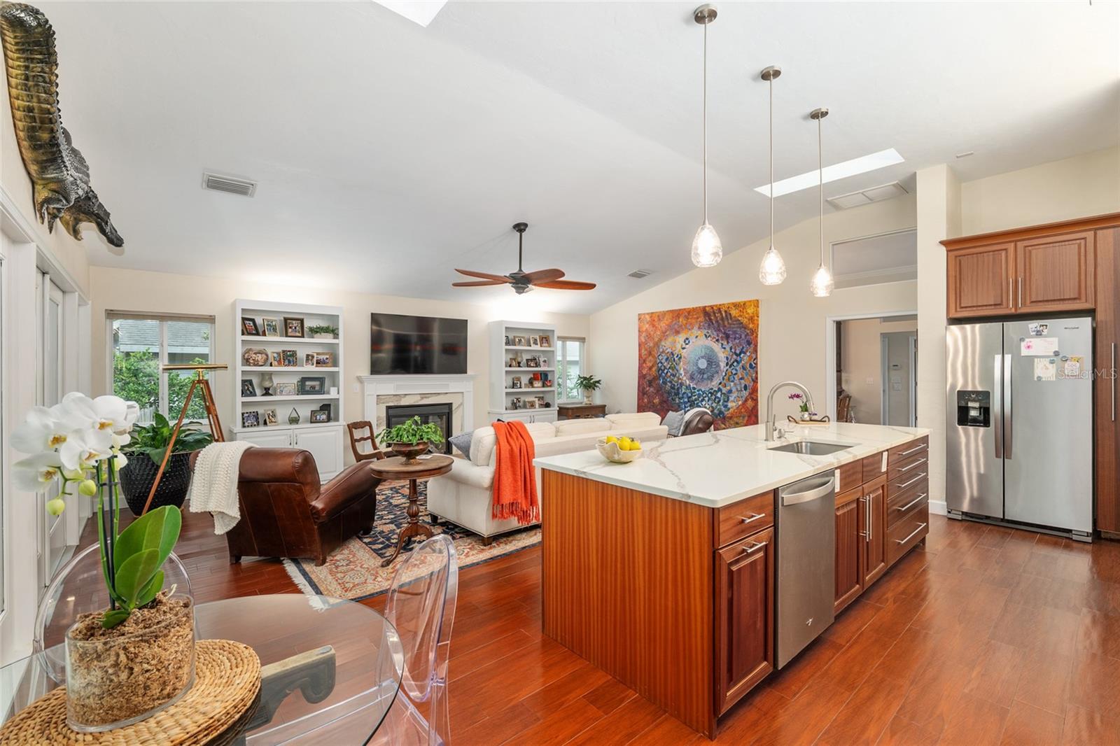 COLONY PARK - Residential