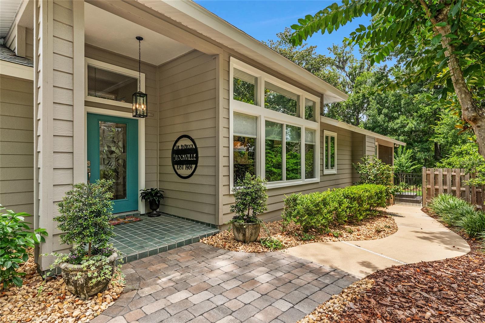 COLONY PARK - Residential