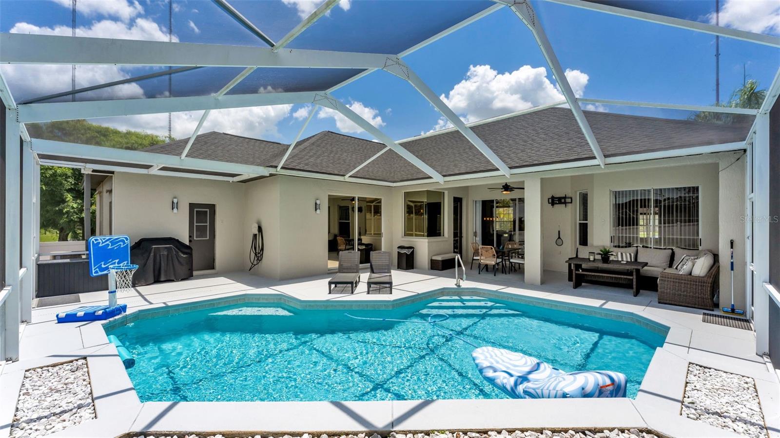 HIGHLANDS CREEK - Residential