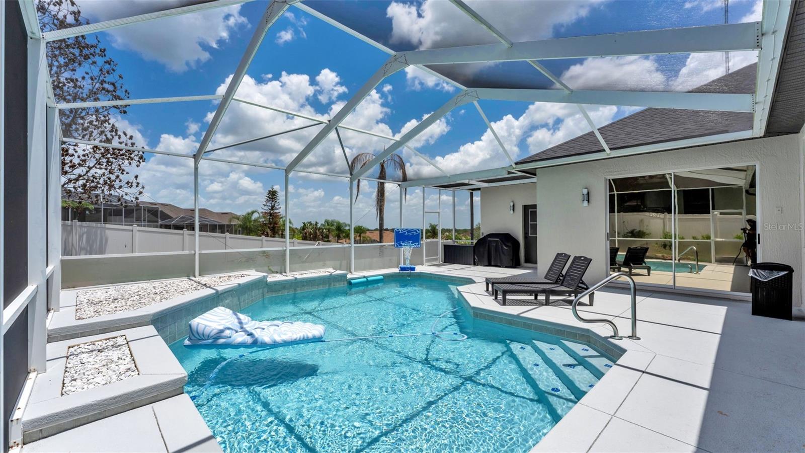 HIGHLANDS CREEK - Residential