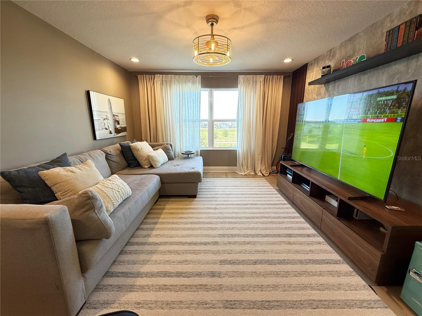 RIDGEVIEW PH 3 - Residential