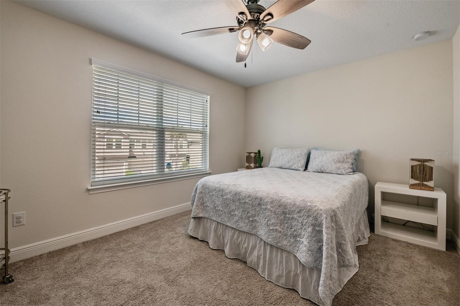 LAKEVIEW - Residential