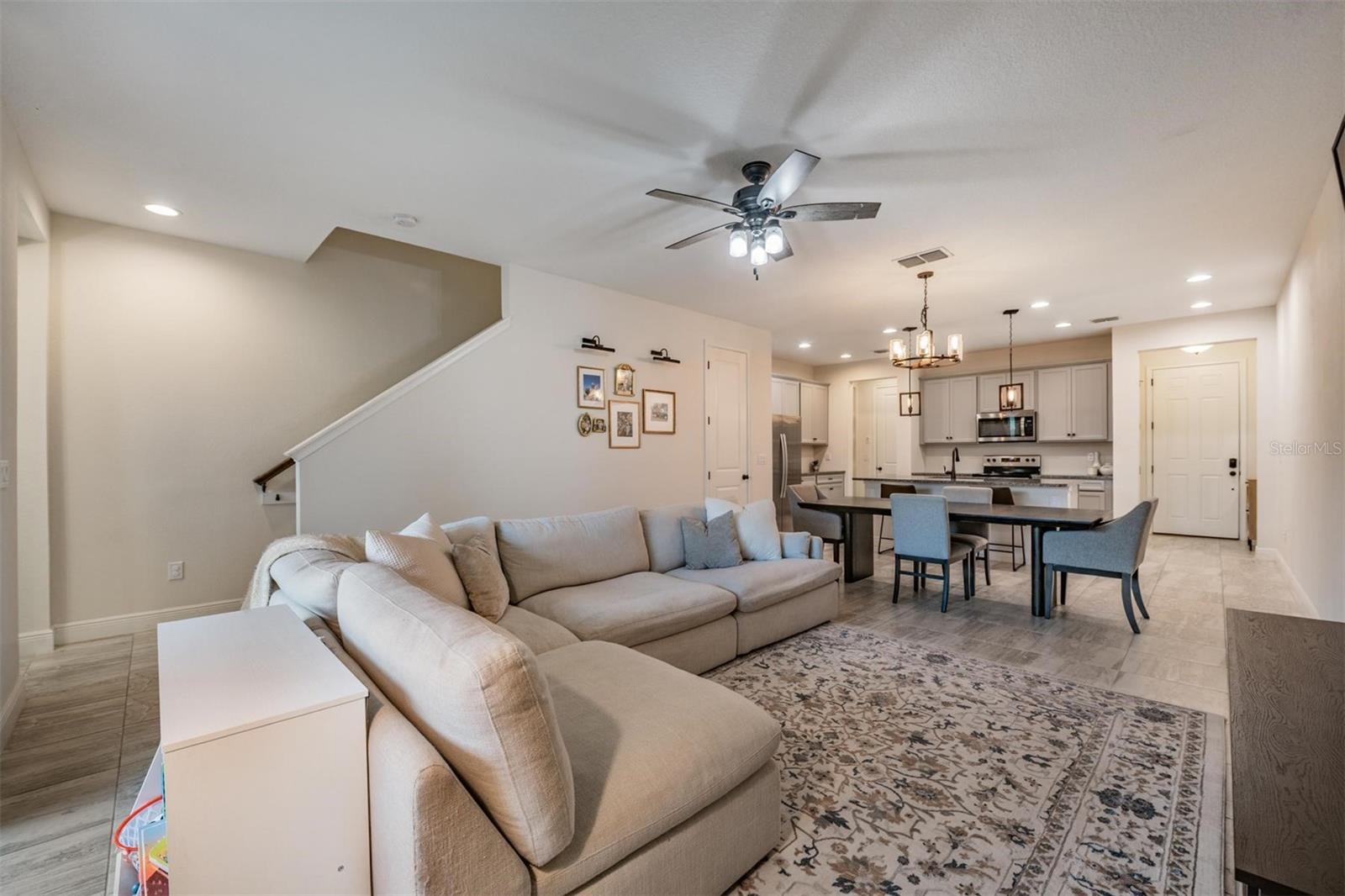 LAKEVIEW - Residential