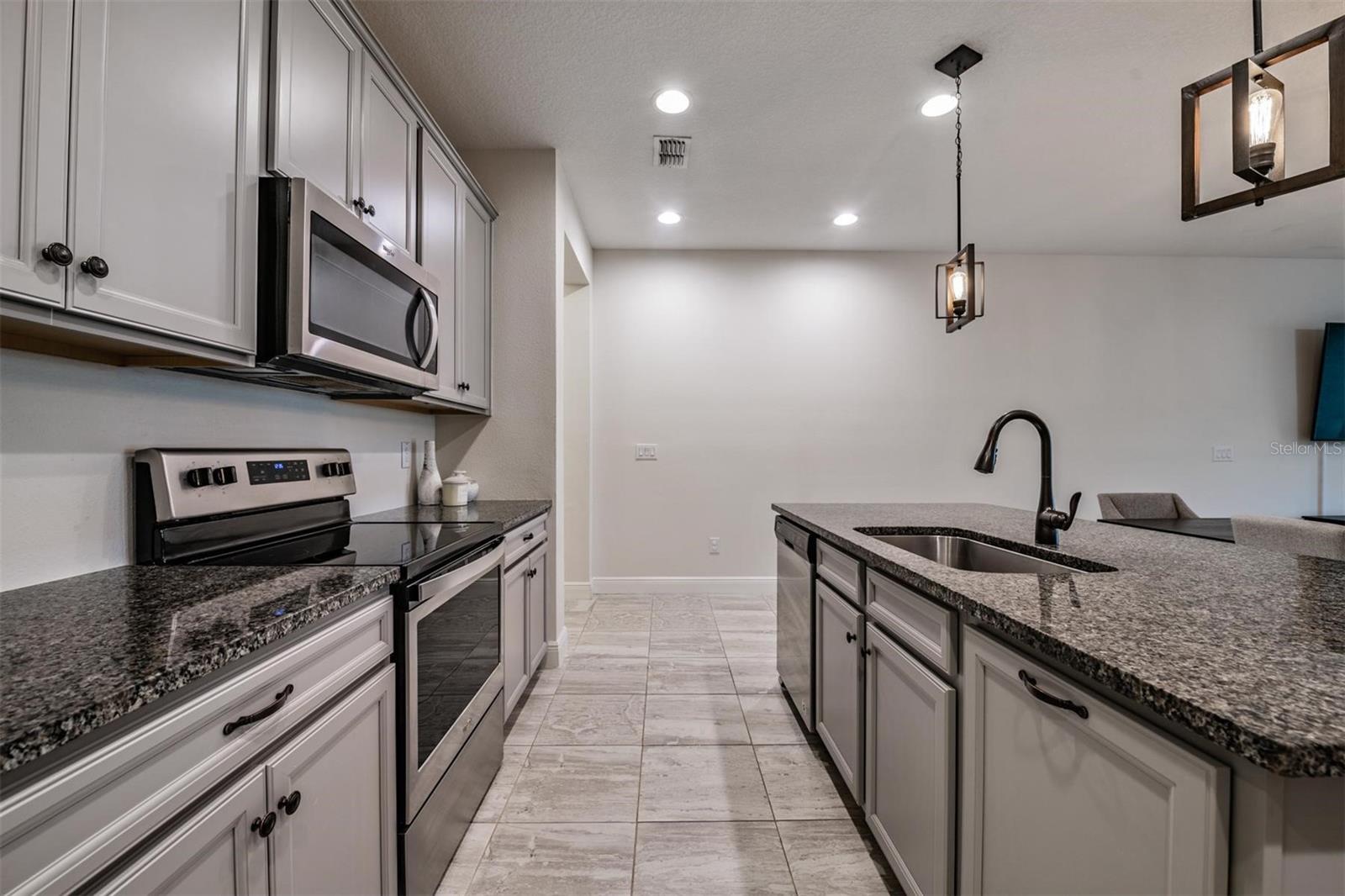 LAKEVIEW - Residential