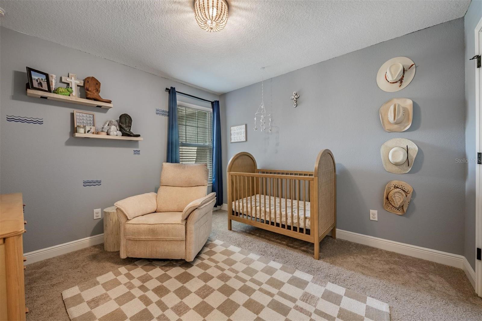 LAKEVIEW - Residential