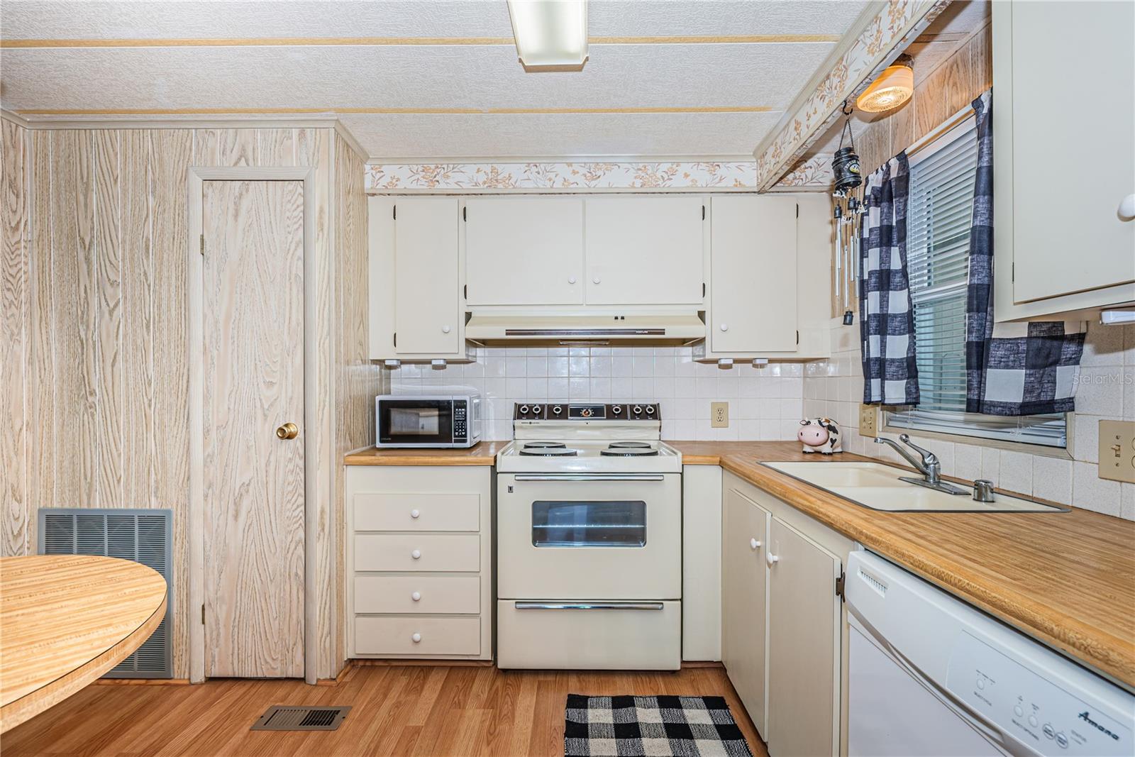 BLUE JAY MOBILE HOME ESTATES CONDO - Residential
