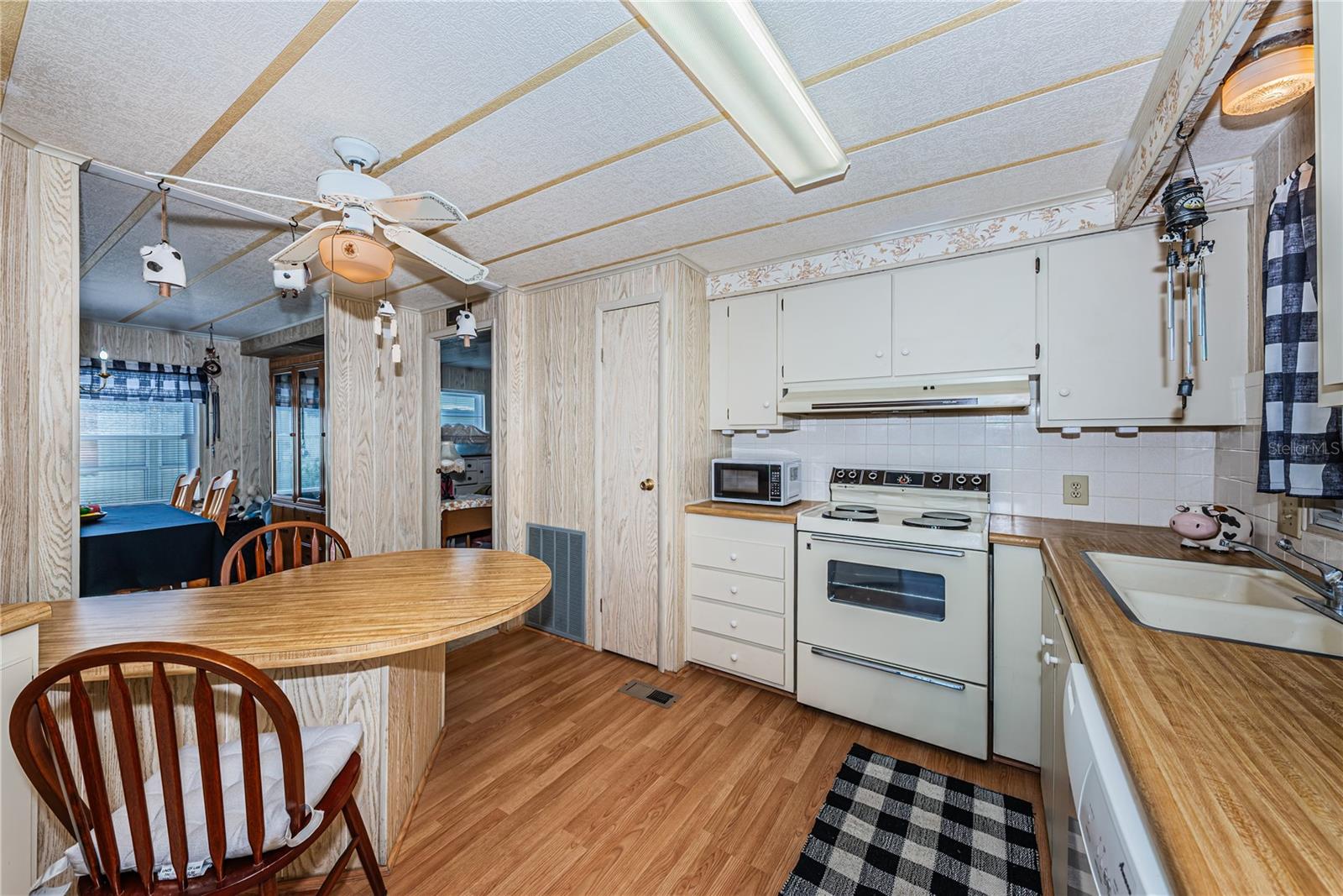 BLUE JAY MOBILE HOME ESTATES CONDO - Residential