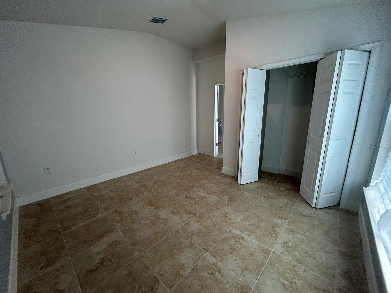 GREENBRIAR - Residential Lease