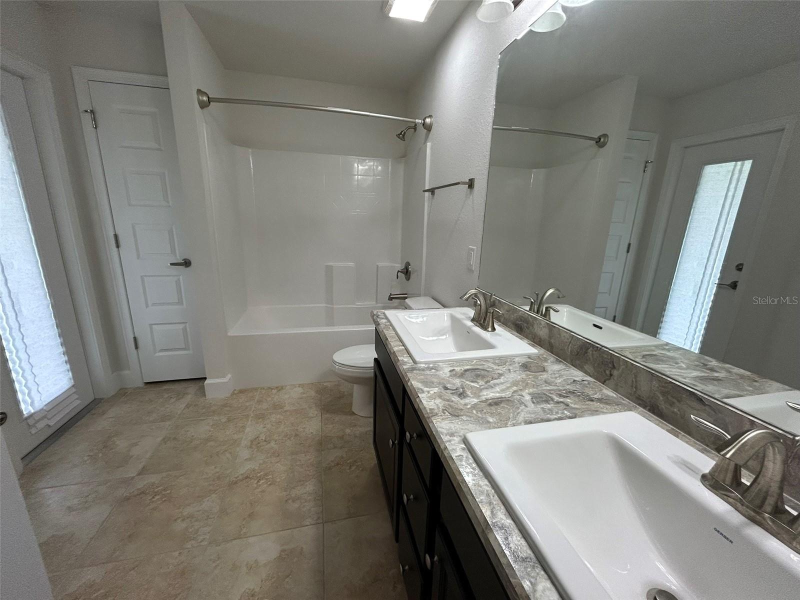 GREENBRIAR - Residential Lease