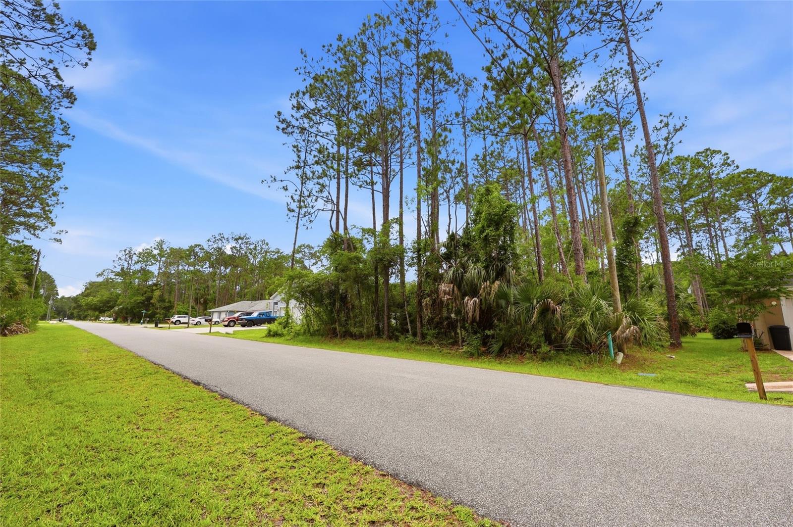 SEMINOLE WOODS - Land