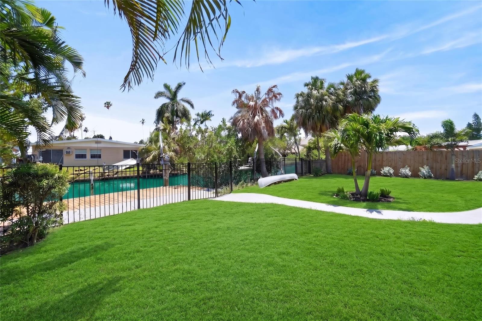 SHORE ACRES BUTTERFLY LAKE REP - Residential