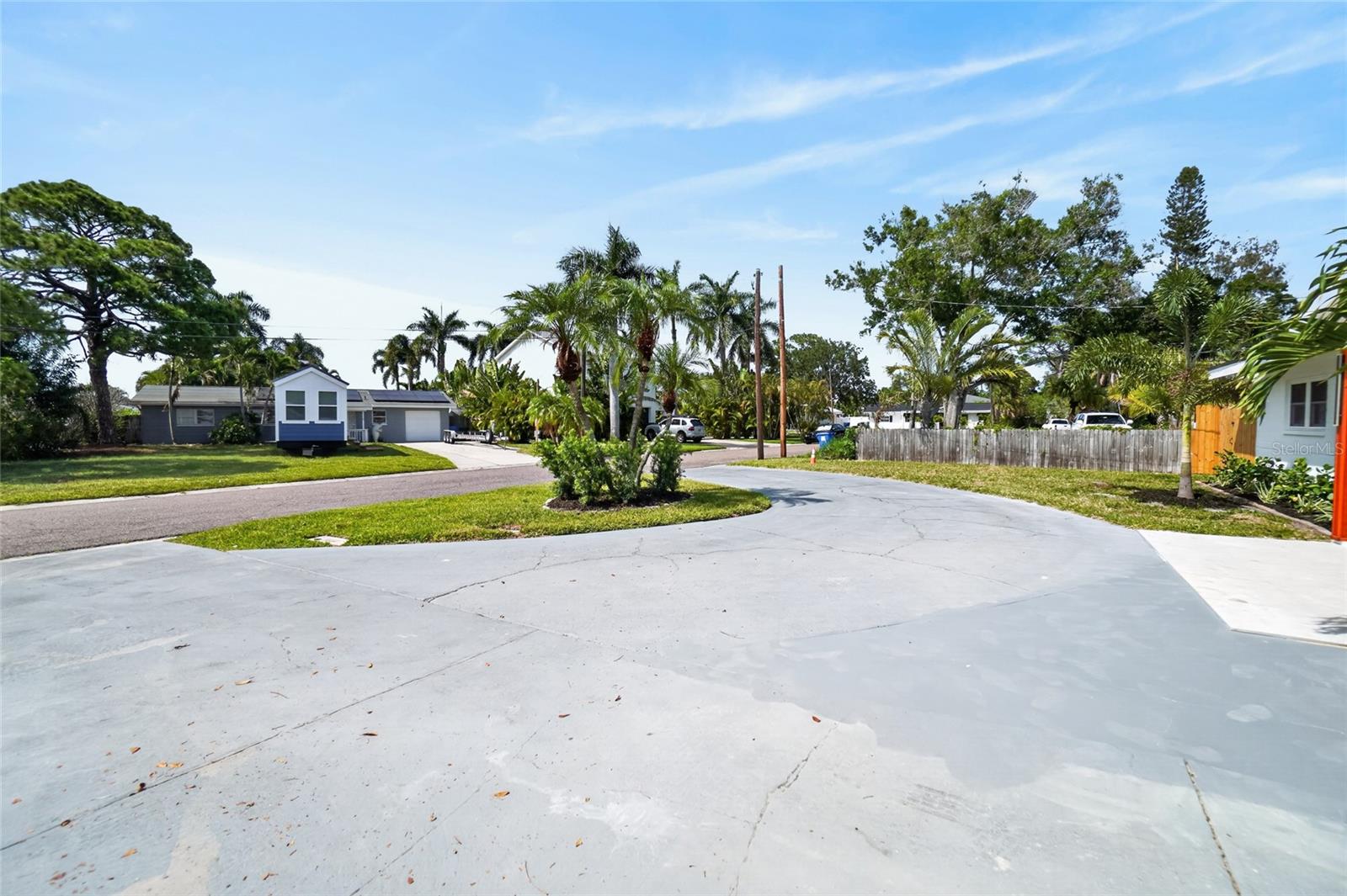 SHORE ACRES BUTTERFLY LAKE REP - Residential