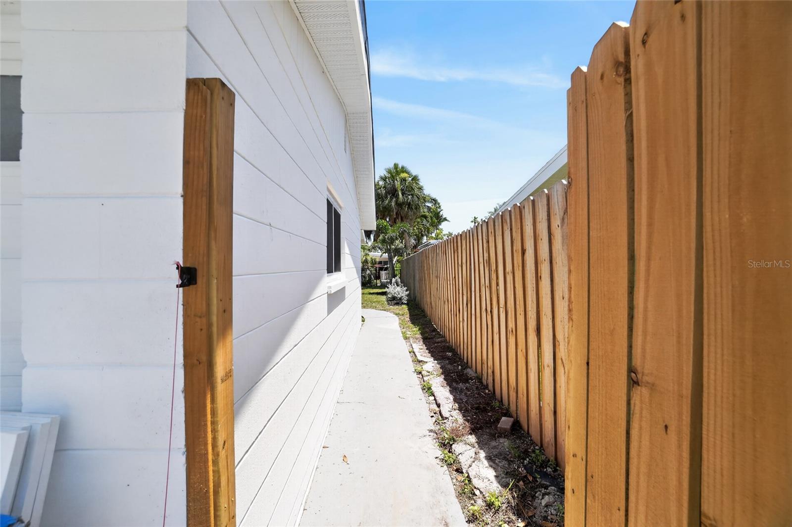 SHORE ACRES BUTTERFLY LAKE REP - Residential