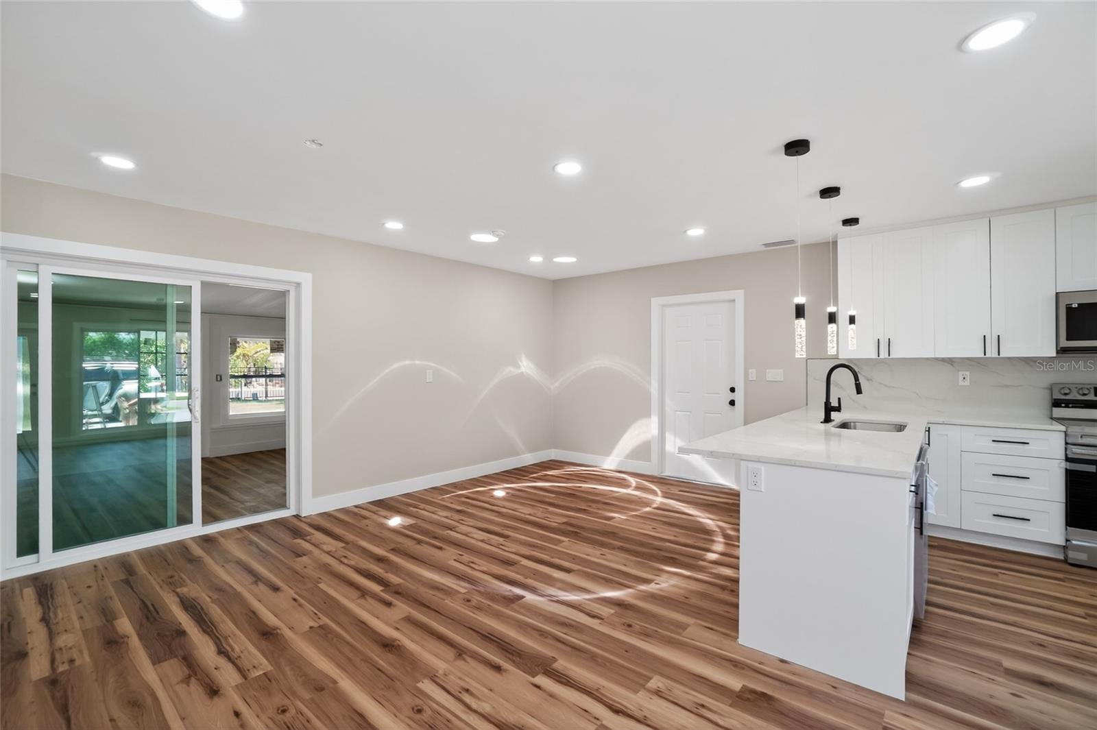 SHORE ACRES BUTTERFLY LAKE REP - Residential