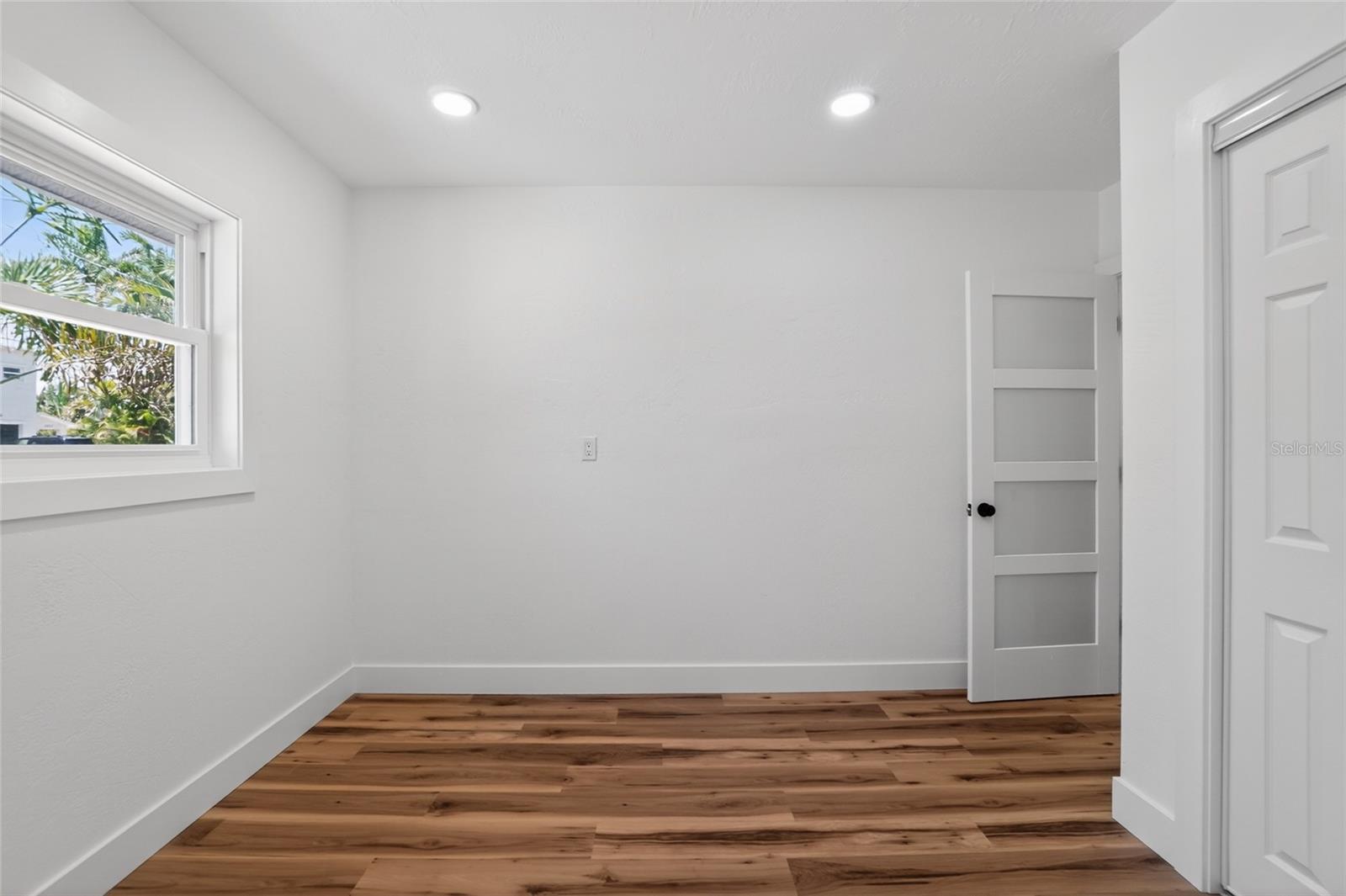 SHORE ACRES BUTTERFLY LAKE REP - Residential