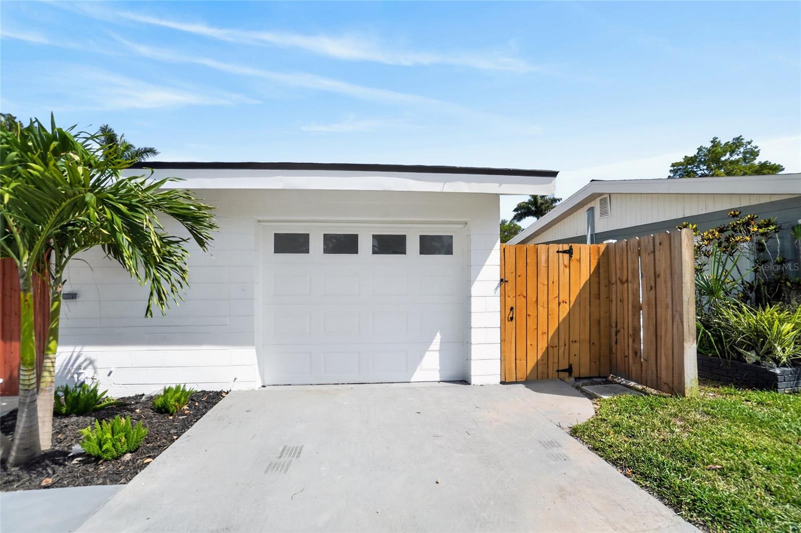 SHORE ACRES BUTTERFLY LAKE REP - Residential