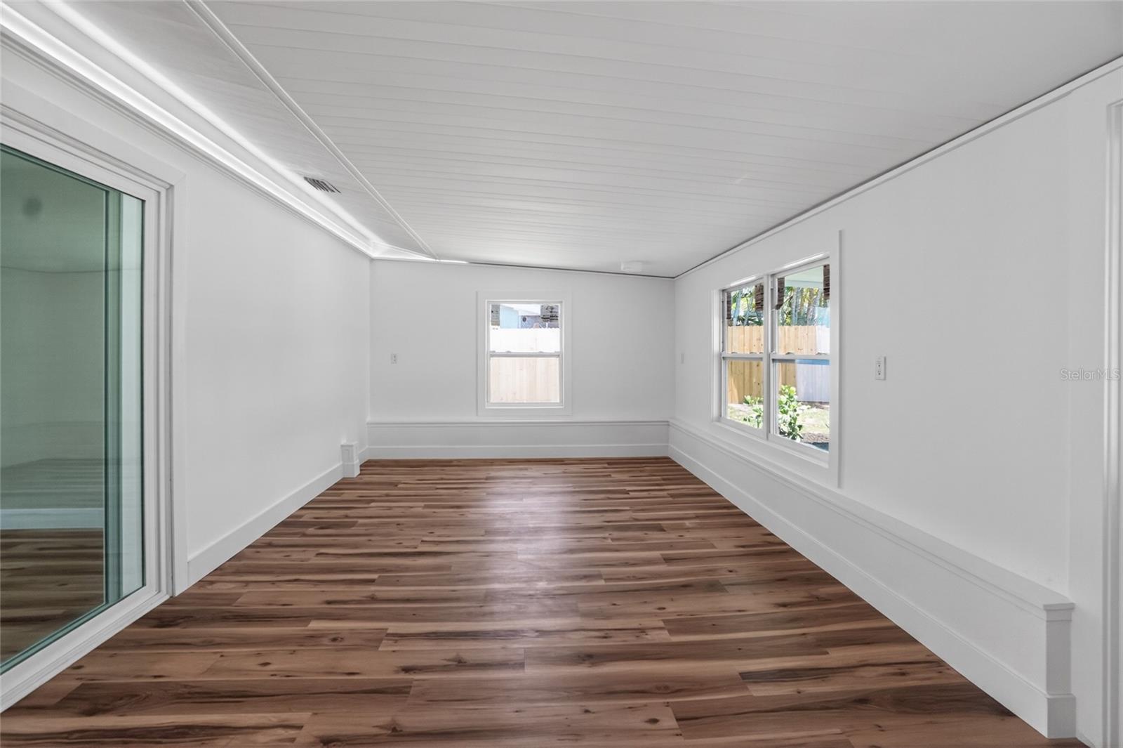 SHORE ACRES BUTTERFLY LAKE REP - Residential