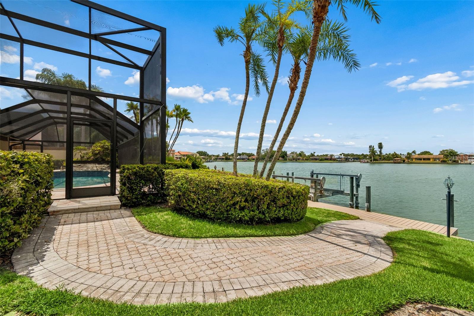 BAYPORT VILLAGE - Residential