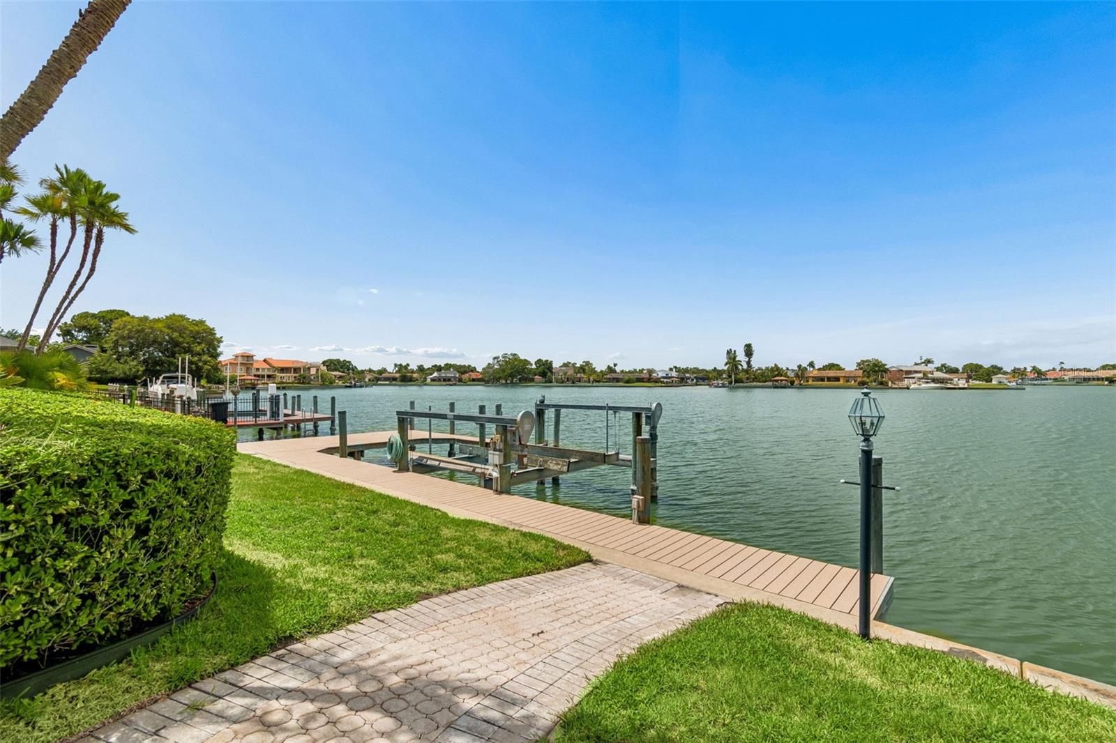 BAYPORT VILLAGE - Residential