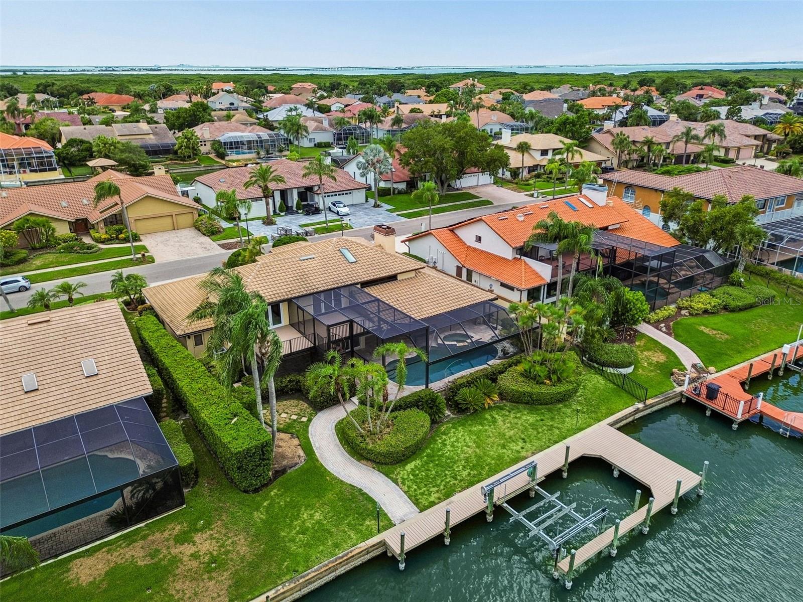 BAYPORT VILLAGE - Residential