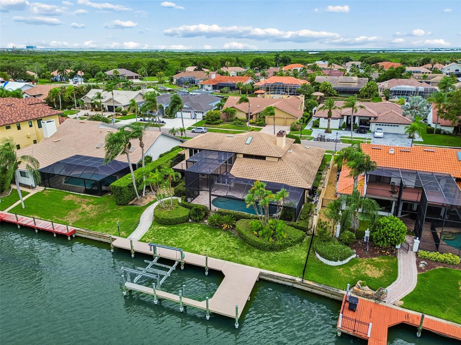 BAYPORT VILLAGE - Residential