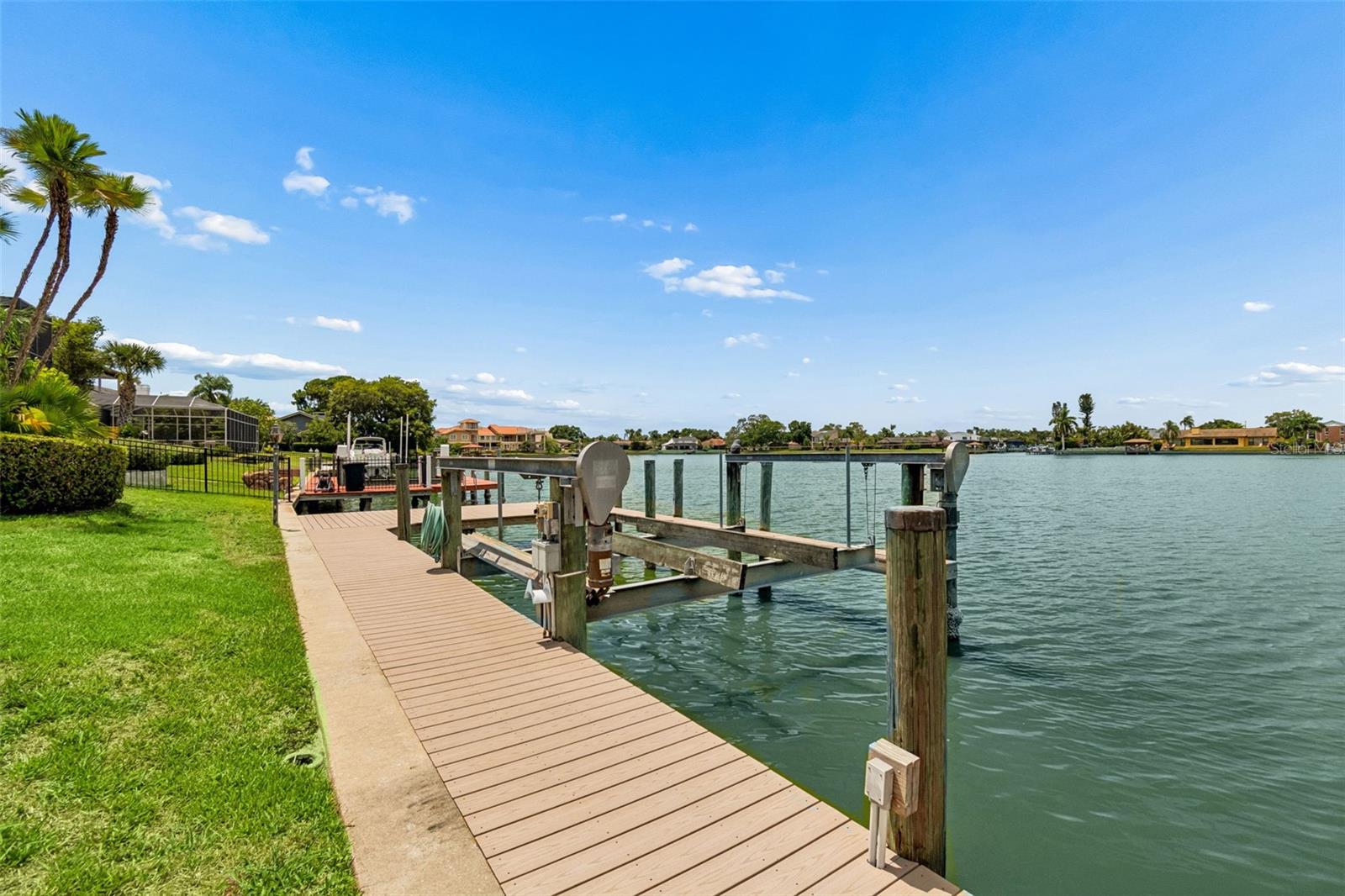 BAYPORT VILLAGE - Residential