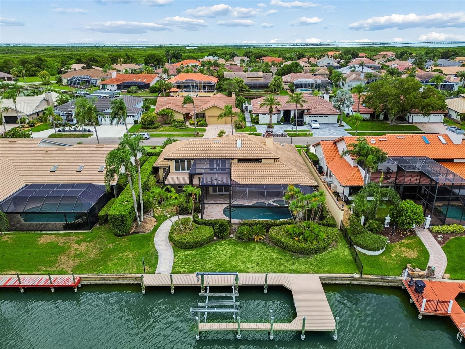 BAYPORT VILLAGE - Residential